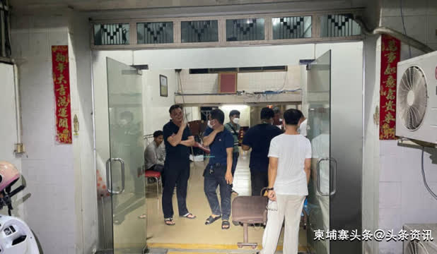 金边警方突袭涉赌网吧，2名员工被捕！